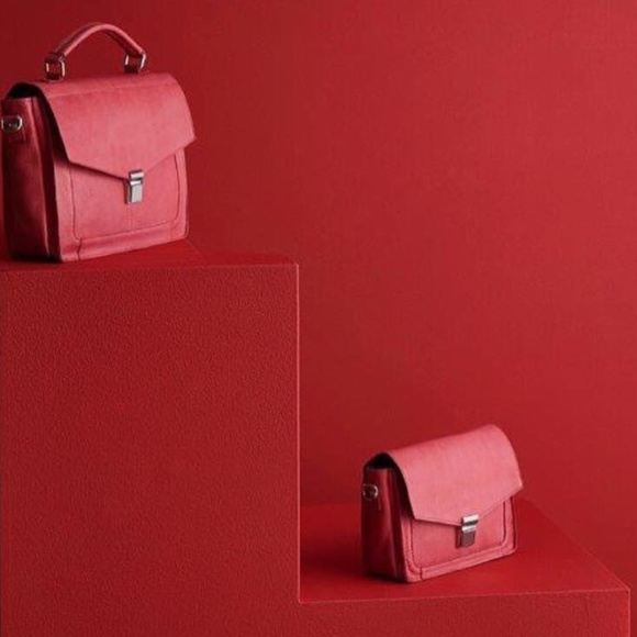 Mikkeli Leather Purse by Re:Design Denmark - Picture 2 of 5